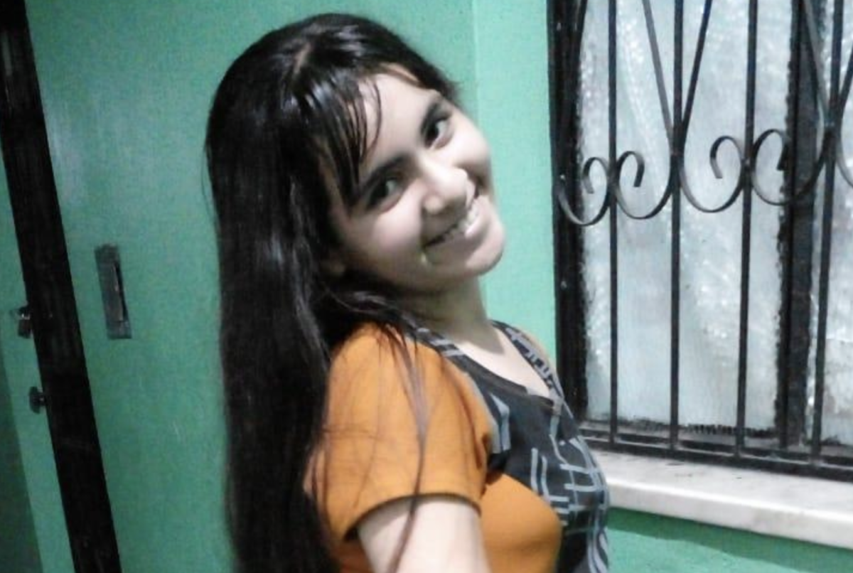 Menina de 13 anos desaparece após sair de casa no Novo Aleixo, em Manaus