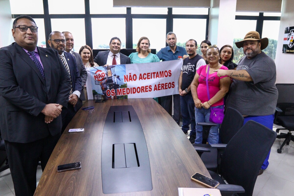 Yomara Lins é contra as  instalações dos medidores de energia aéreos em Manaus