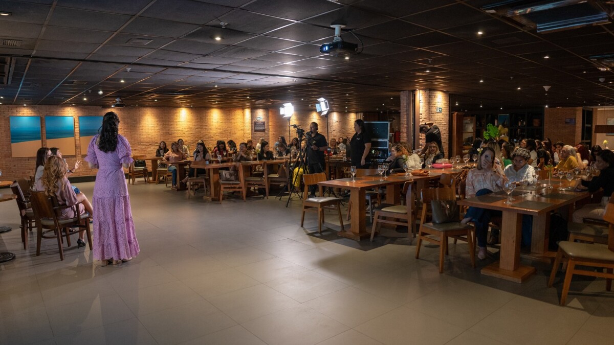 Tratamento contra o câncer deve envolver multiprofissionais, ressaltam especialistas em palestra da Atem