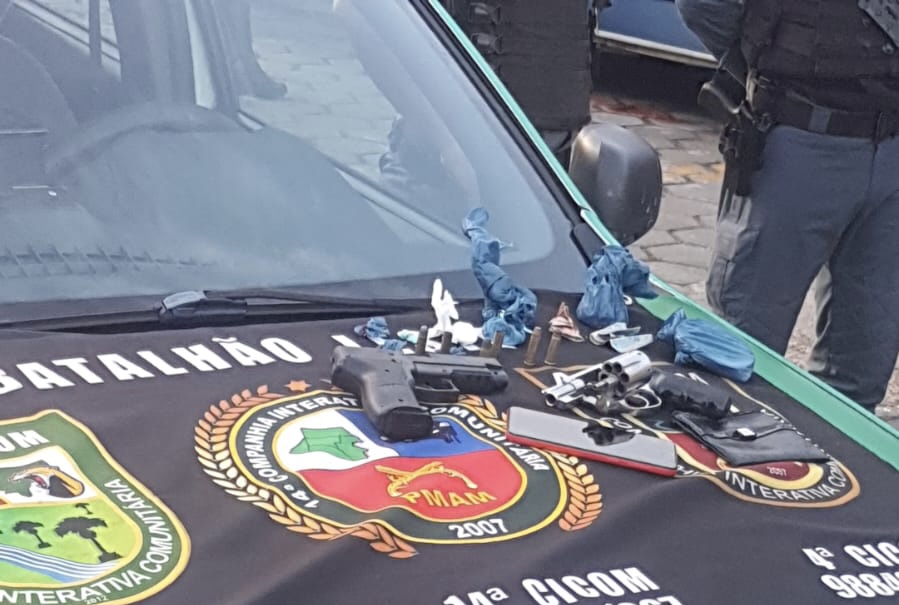 Criminoso morre e comparsa é preso após confronto com a Polícia no Jorge Teixeira