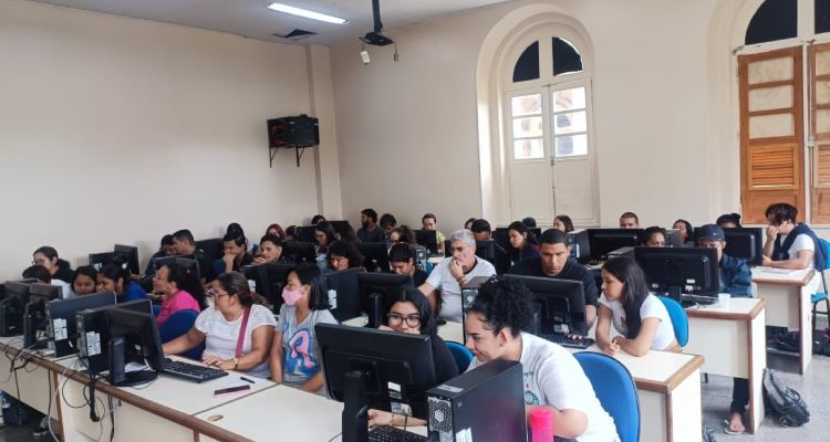 Projeto Rede Digital: Cetam atende 1.600 alunos de escolas estaduais com cursos de informática