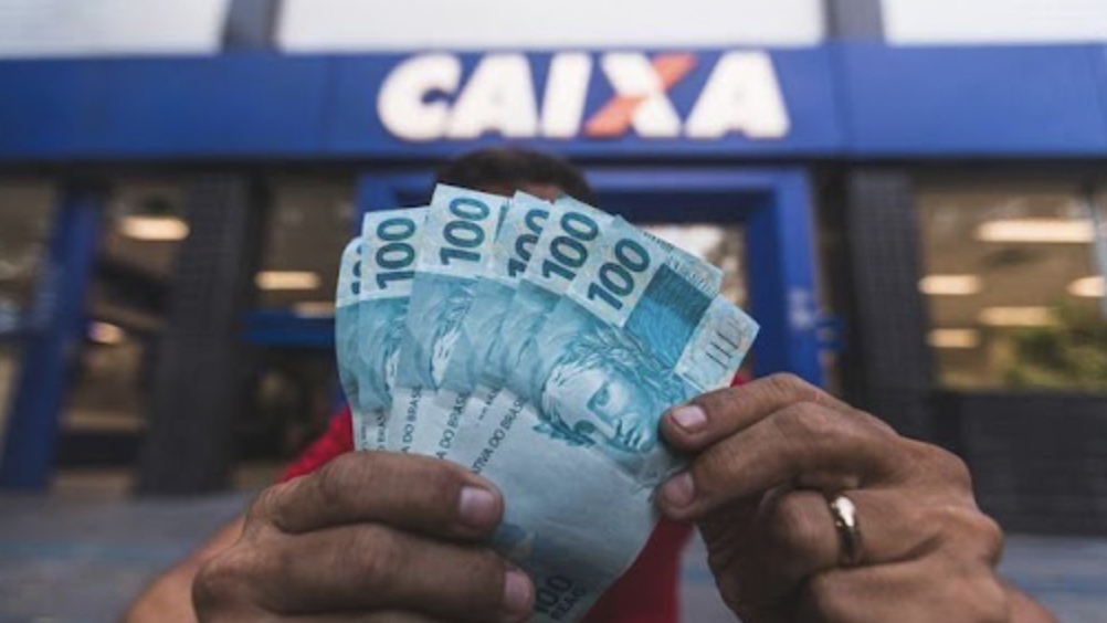 Caixa libera empréstimo para negativos de até R$ 3.000; veja como receber
