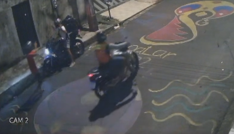 Audácia: bandidos levam moto de trabalhador na Zona Leste de Manaus; veja vídeos
