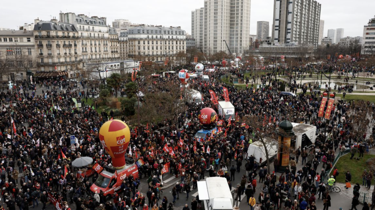 Cidadãos franceses vão às ruas de Paris novamente para protestar contra a reforma da Previdência