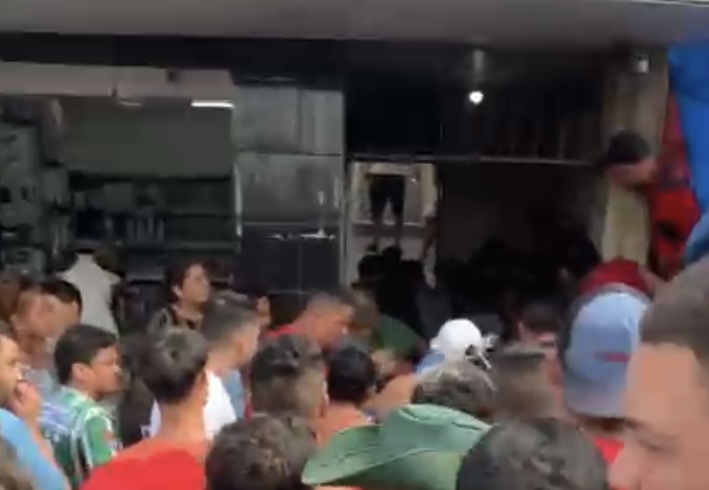 Urgente: vendedor é assassinad0 durante o horário de trabalho no São José; veja vídeo