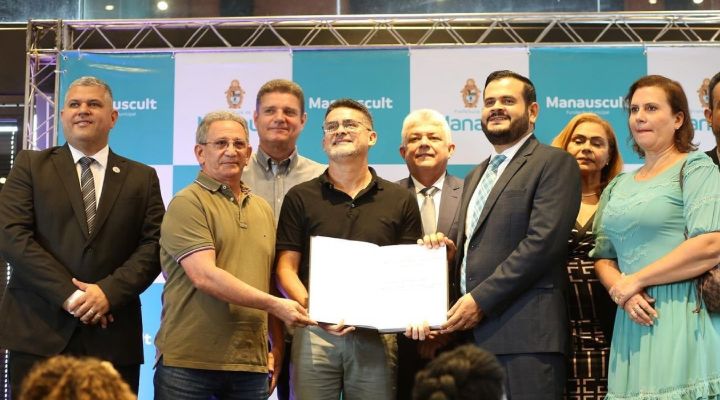 Osvaldo Cardoso é empossado novo diretor-presidente da Manauscult