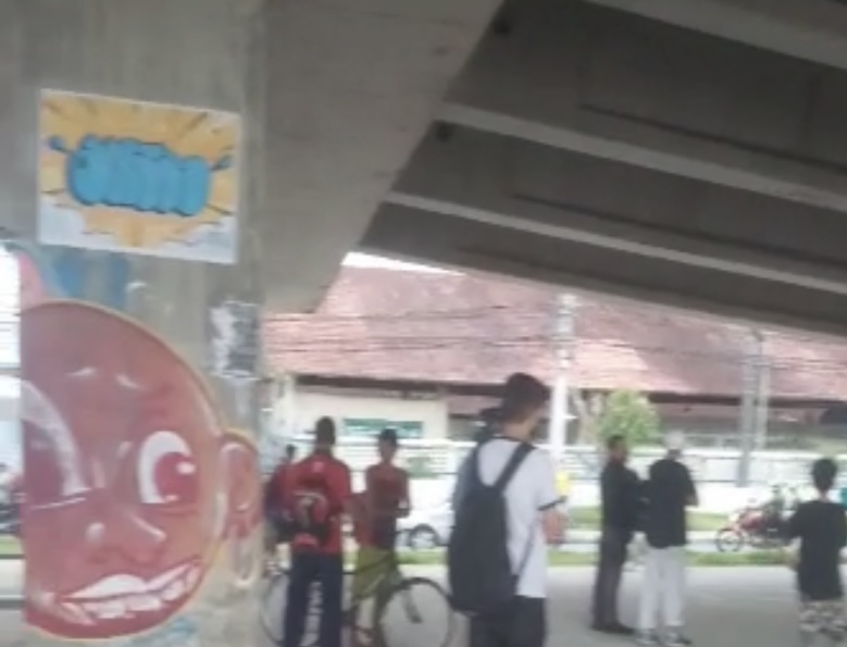 Urgente: homem é assassinad0 a pedradas por morador de rua debaixo do viaduto do Manôa; veja vídeo