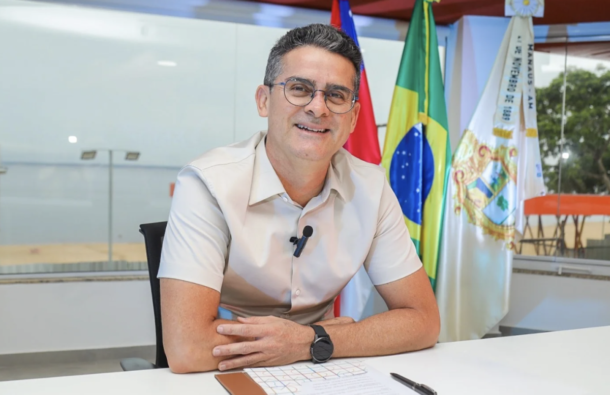 Pesquisa Projeta: David Almeida segue na liderança, com gestão aprovada por 72%
