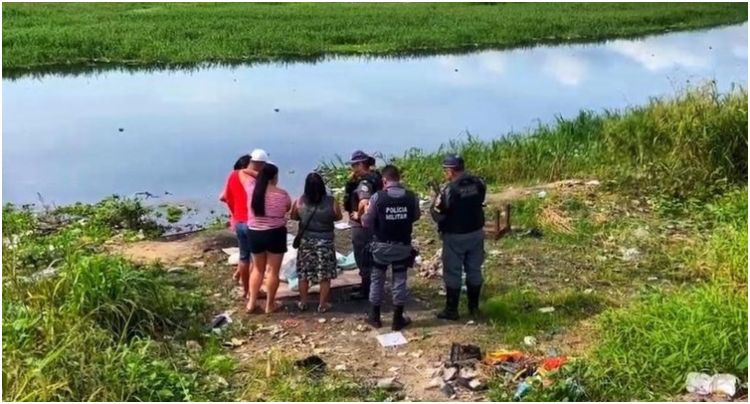 Homem é baleado e corpo é encontrado boiando em igarapé no Educandos