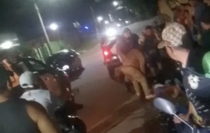 Dupla é presa após tentar assaltar fiéis de igreja no interior do Amazonas; veja vídeo