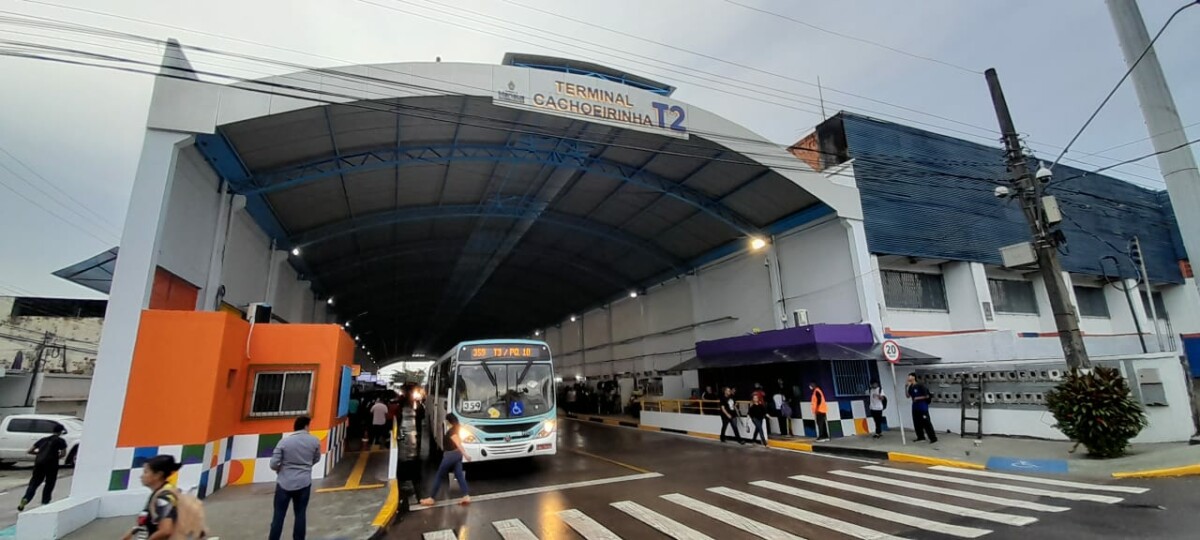 Prefeitura de Manaus entrega Terminal 2 reformado à população
