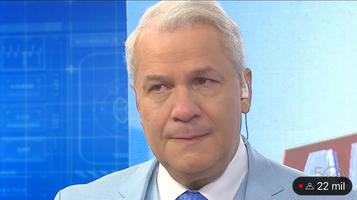 Em guerra com a RedeTV!, Sikêra Jr retorna ao trabalho chorando e desabafa: “É só o começo!”