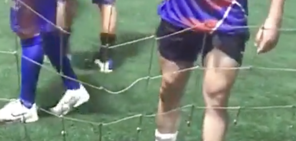 Homem é executad0 a tiros enquanto assistia a jogo de futebol; veja vídeo