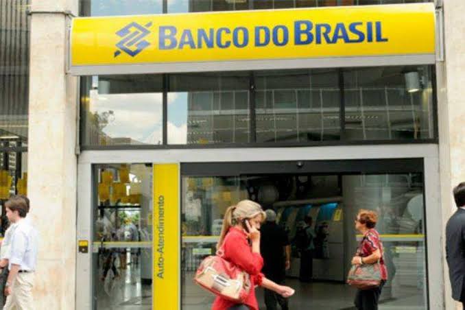 Provas do concurso do Banco do Brasil com mais de 4 mil vagas acontecem neste domingo (23)