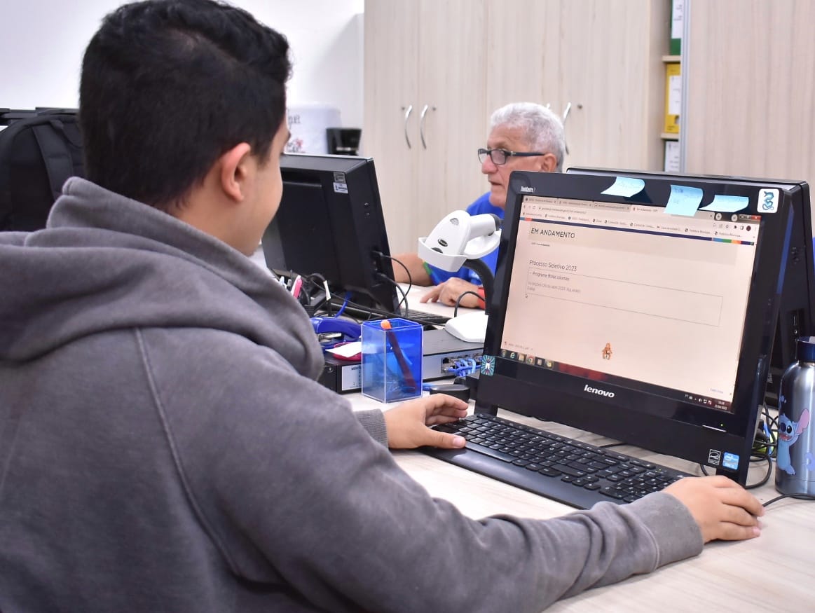 Atenção: Prefeitura de Manaus abre inscrições para o Bolsa Idiomas