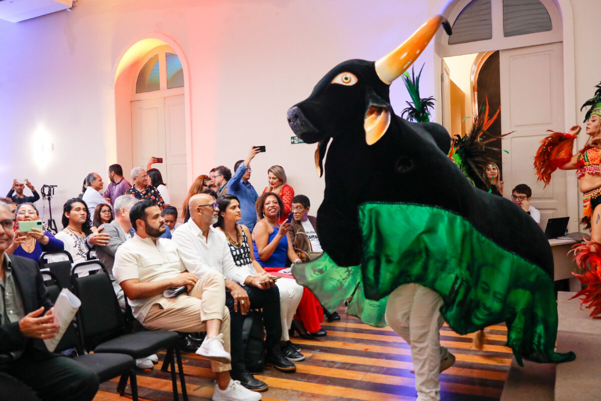 Prefeito de Manaus assina o ‘Plano de Cultura’ para ser encaminhado à CMM