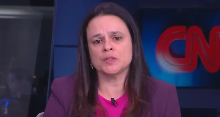 Janaina Paschoal diz que a “morte da democracia” começa com a “PL da censura”