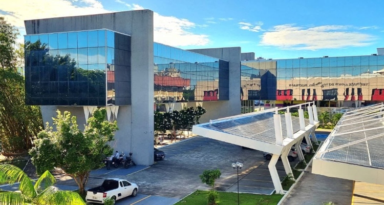 Escola de Contas do TCE-AM divulga lista de isenção de matrícula para Programa de Residência