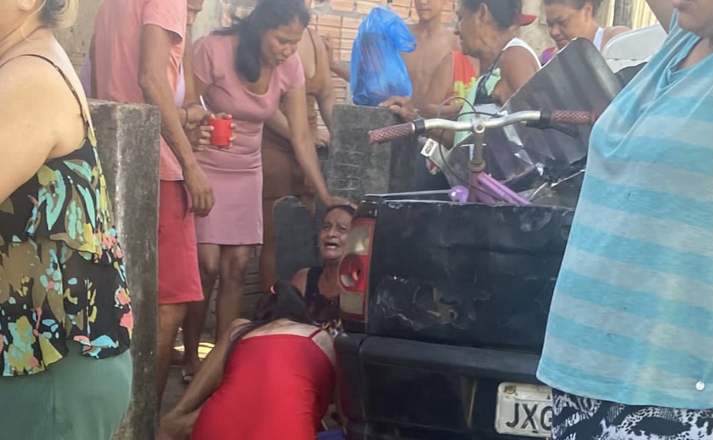 Vulgo “Militinho” é executad0 a tiros na frente da família no Jorge Teixeira