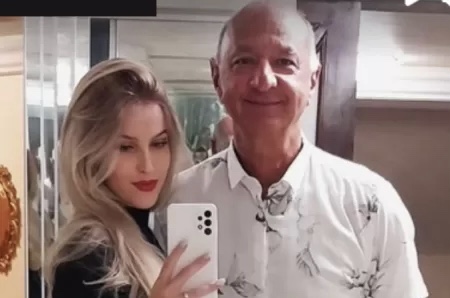Garota de 16 anos que casou com prefeito de 65 anos manda recado em foto com o marido: ‘Não nos importamos’