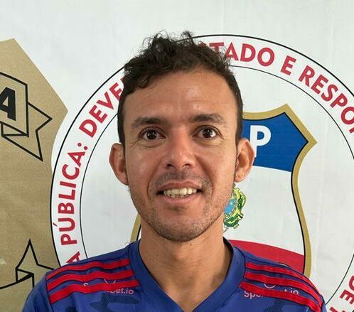 Falso gari e comparsas são presos por assaltos em Manaus; veja vídeo