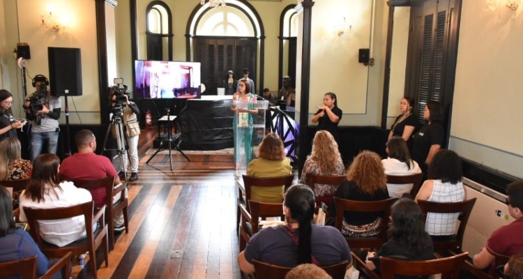 UEA e Sejusc lançam plataformas digitais com cursos gratuitos voltados para acessibilidade