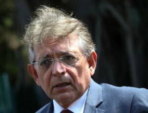 URGENTE: Juíz suspende convenção do União Brasil-AM feita por Pauderney Avelino; veja