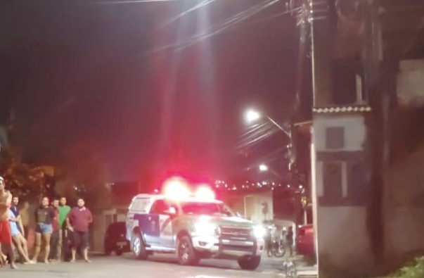 Urgente: jovem é executad0 enquanto estava na garupa da moto de amigo no São José I
