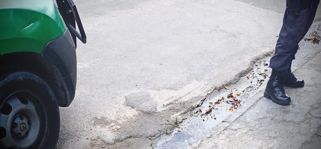 Domingo sangrent0: pistoleiros do carro cinza execut4m homem em plena luz do dia em Manaus; veja imagens