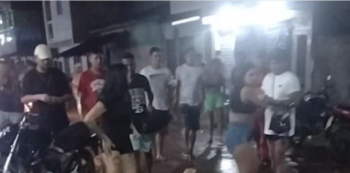 Porr4dã0 entre blindadas e galerosos agitam final do forró; veja vídeo