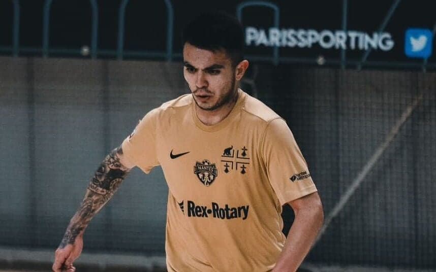 Brasileiro se destaca no futsal francês e busca título inédito