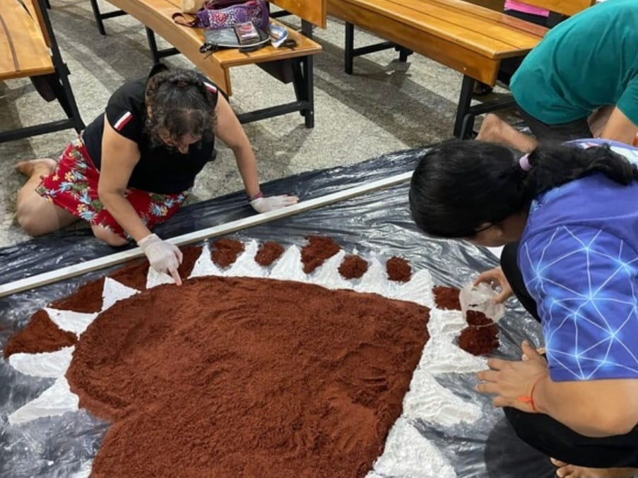 Corpus Christi: tradição dos tapetes volta às igrejas de Manaus