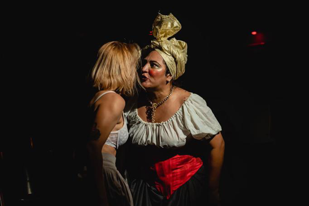 Ateliê 23 apresenta ‘Cabaré Chinelo’ neste sábado e domingo, no Teatro Gebes Medeiros