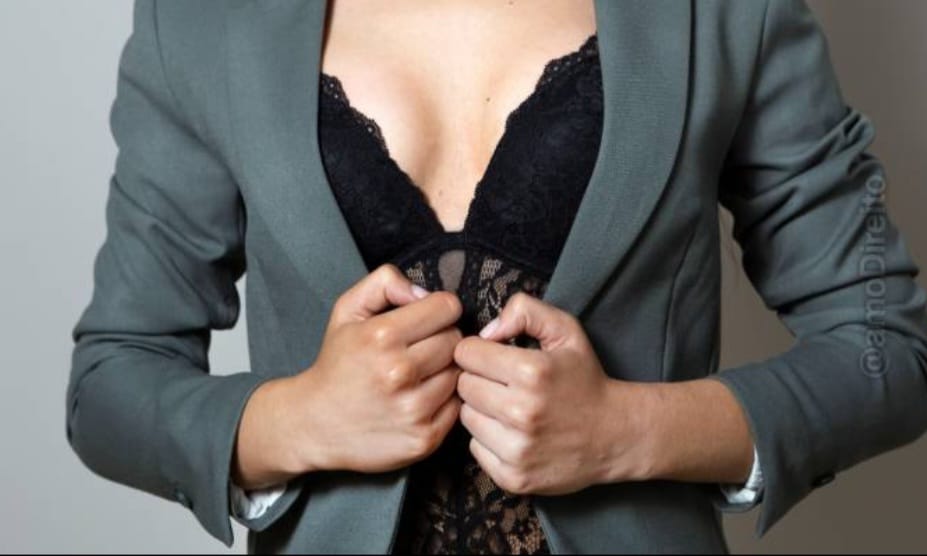 Advogada pega em flagrante mostrando seios para detento é suspensa pela OAB