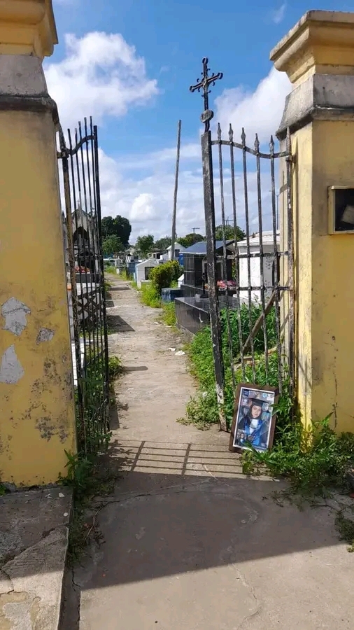 O segredo sombrio: terror se espalha pela foto misteriosa encontrada no portão do cemitério no interior do Amazonas