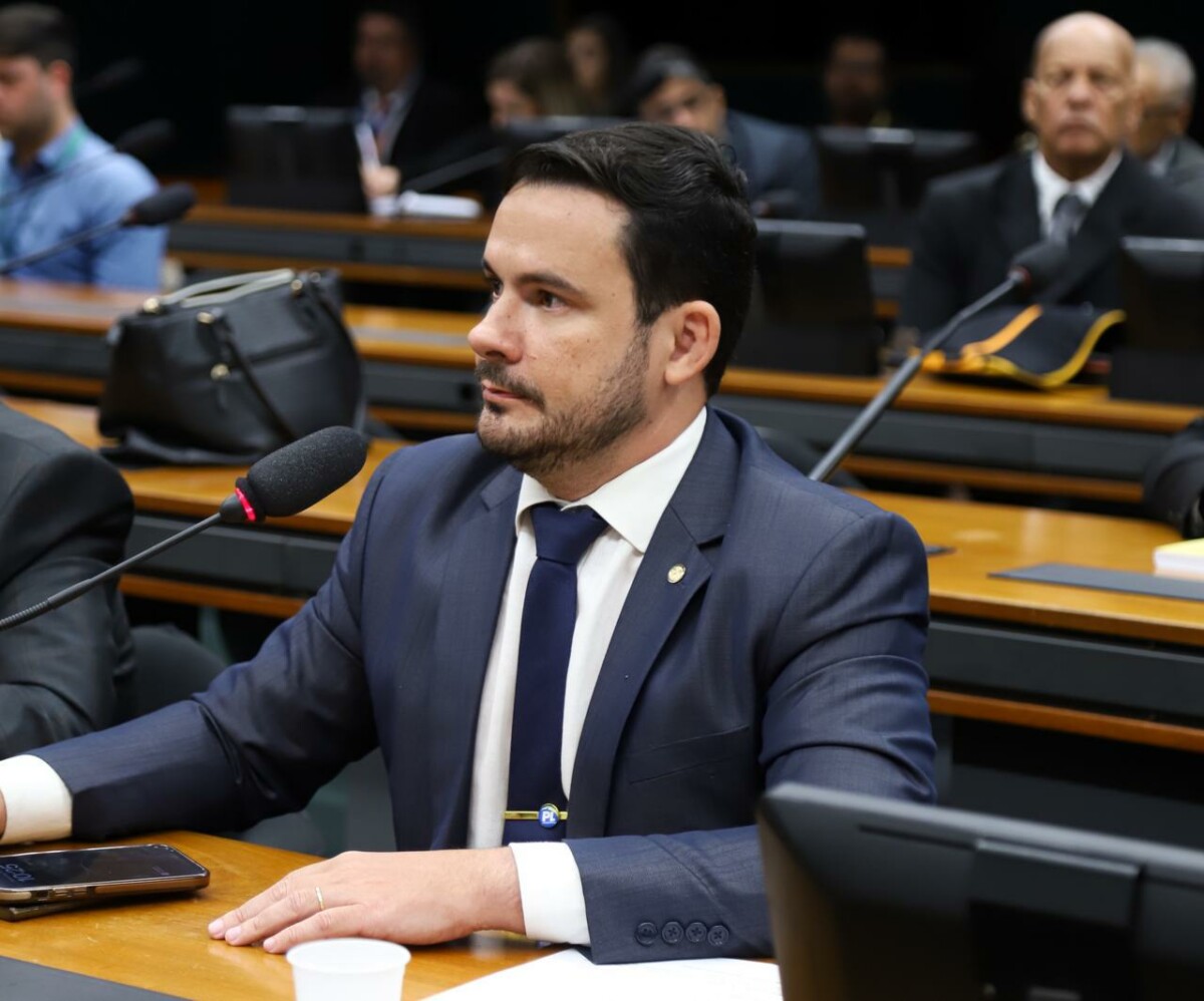 Capitão Alberto Neto propõe auditoria e fiscalização contínua dos repasses do Fundo Amazônia