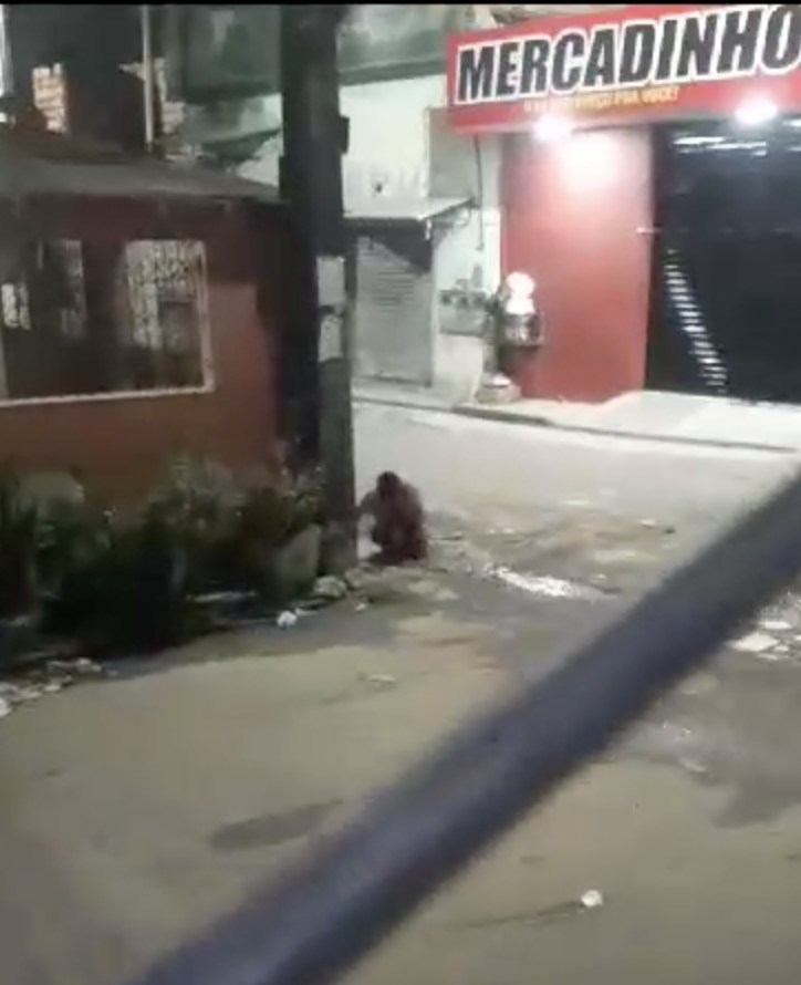 CENAS FORTES: homem é crivad0 de bala e agoniza até a m0rte em Manaus; veja vídeo