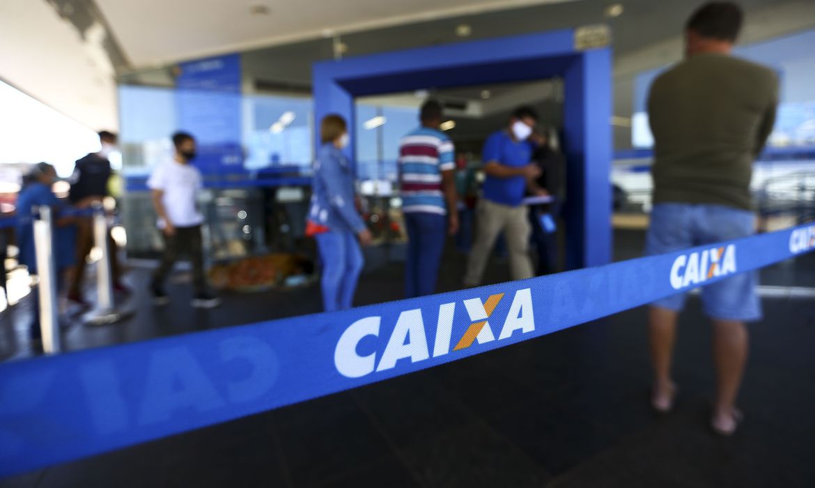 Caixa começa a pagar nesta quinta-feira (18) o Bolsa Família de julho