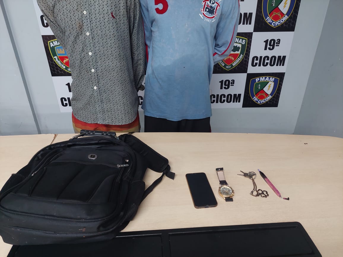 Mulher é assaltad4 por adolescente de 13 anos e comparsa em Manaus