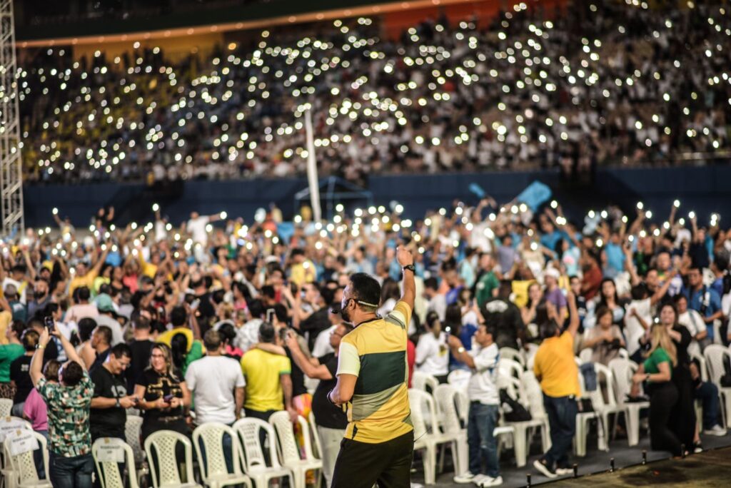 Igreja da Restauração reúne 15 mil pessoas na Arena da Amazônia em celebração de Congresso Internacional