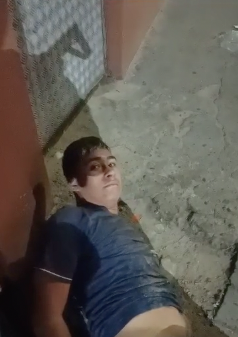 Bandido chora ao ser alvejado por policiais após cometer assaltos em Manaus; veja vídeo