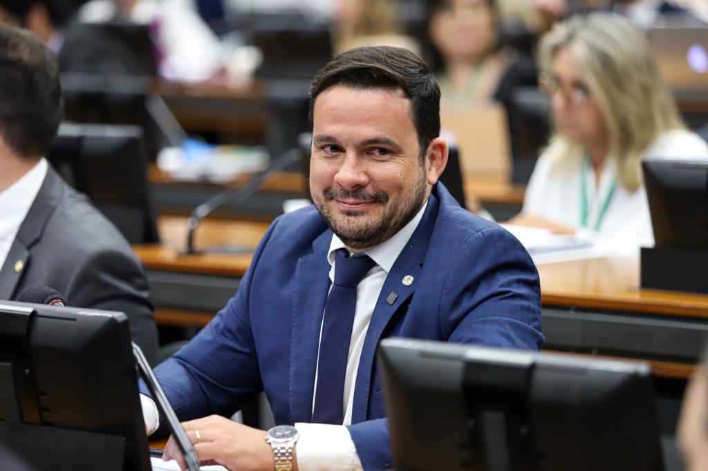 Com defesa do Capitão Alberto Neto, Beneficiários de Prestação Continuada voltam a ter acesso a crédito consignado