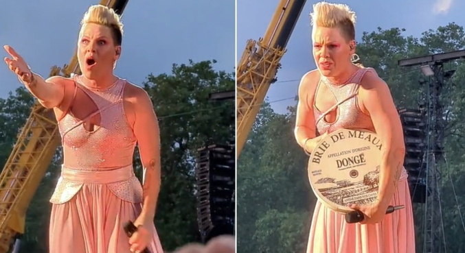 Após fã jogar cinzas da mãe no palco, Pink recebe queijo gigante de presente durante show; veja video