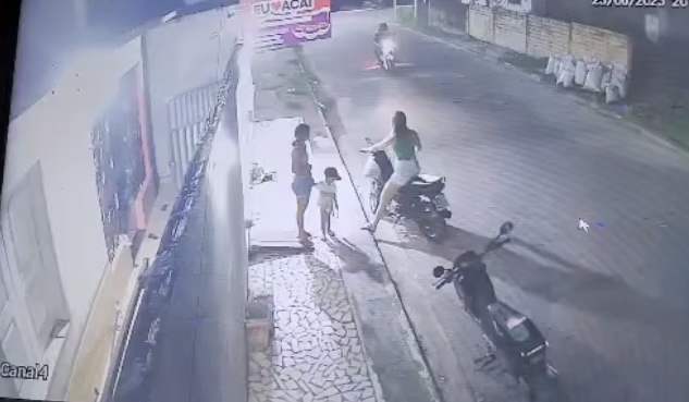“Não quero outro homem perto da minha filha”: mulher leva tir0 na cara do ex-marido que não aceita seu novo relacionamento; veja