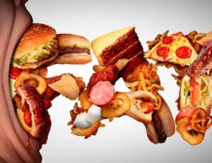 Obesidade entre jovens de 18 a 24 anos subiu 90% em um ano no Brasil