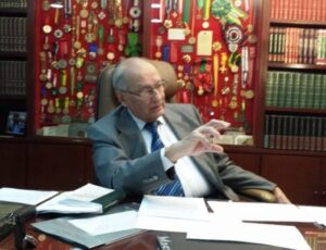 Ives Gandra critica atual proposta da reforma tributária: "o que mais preocupa é a fragilização da federação"