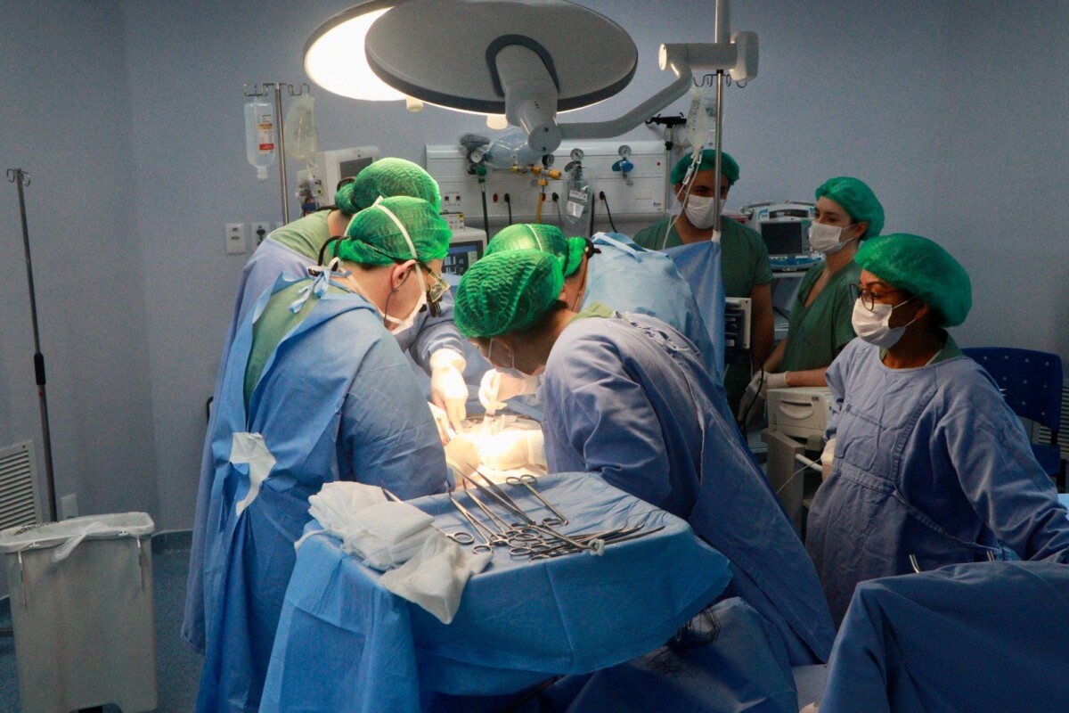 Wilson Lima diz que transplante renal inédito na rede pública estadual traz novas perspectivas para pacientes