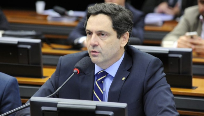 ‘Governadores foram comprados para apoiar reforma tributária’, diz Luiz Philippe de Orléans e Bragança