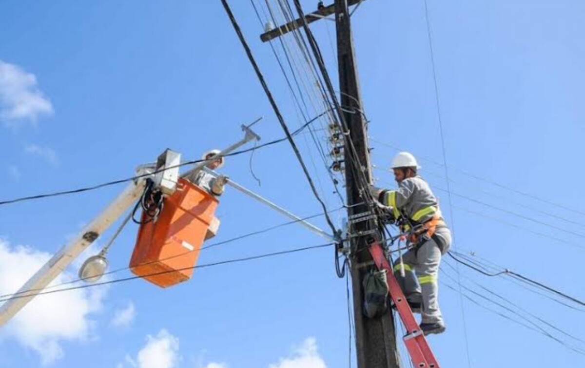 Seis bairros ficam sem energia nesse domingo em Manaus