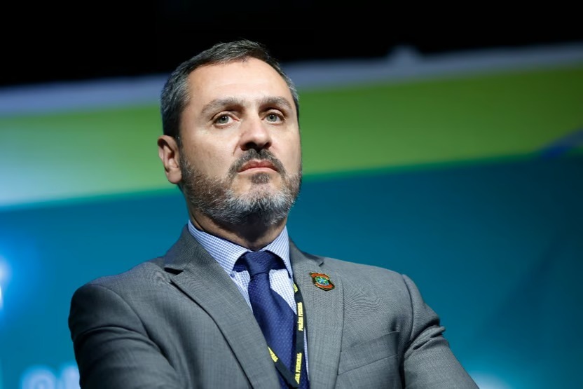 Diretor da PF anuncia que policial que se candidatar nas eleições será demitido